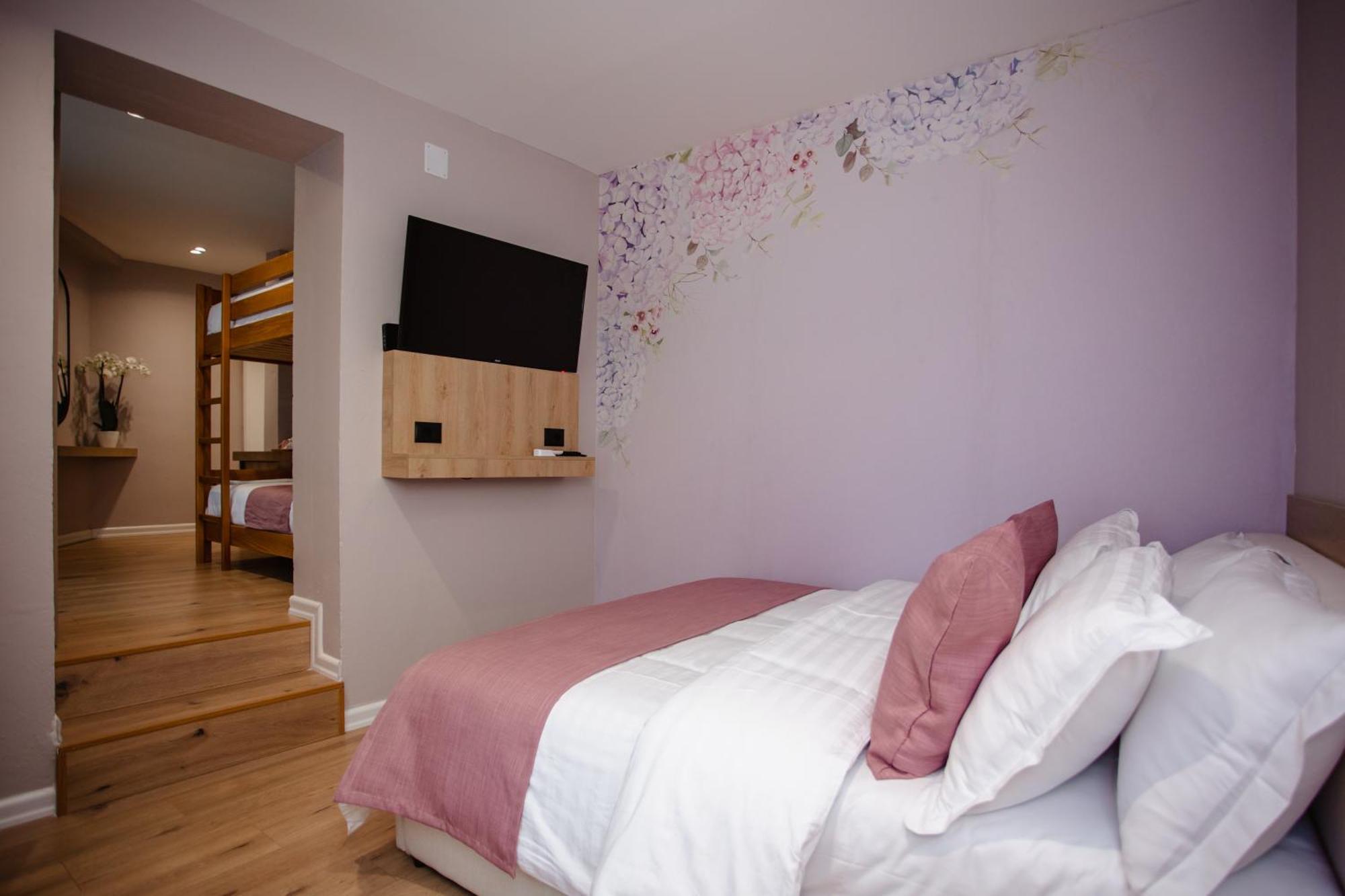 Oro Hotel