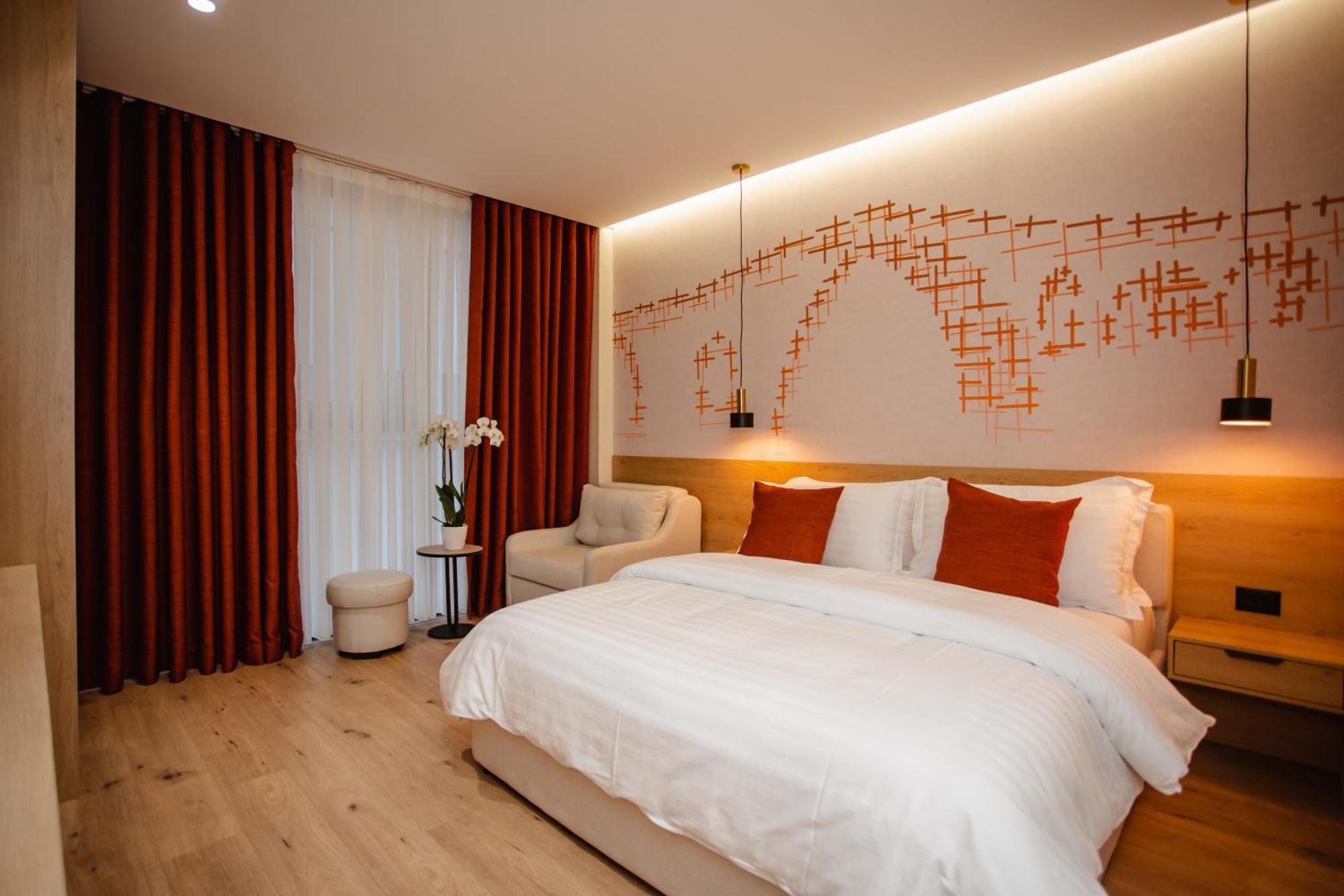Oro Hotel