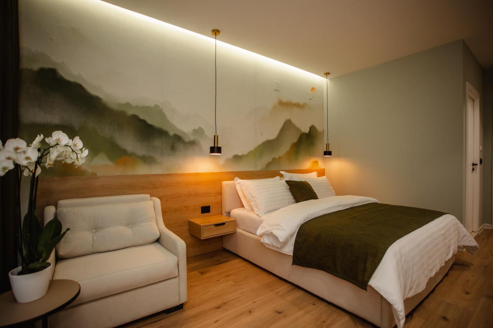 Oro Hotel 3*